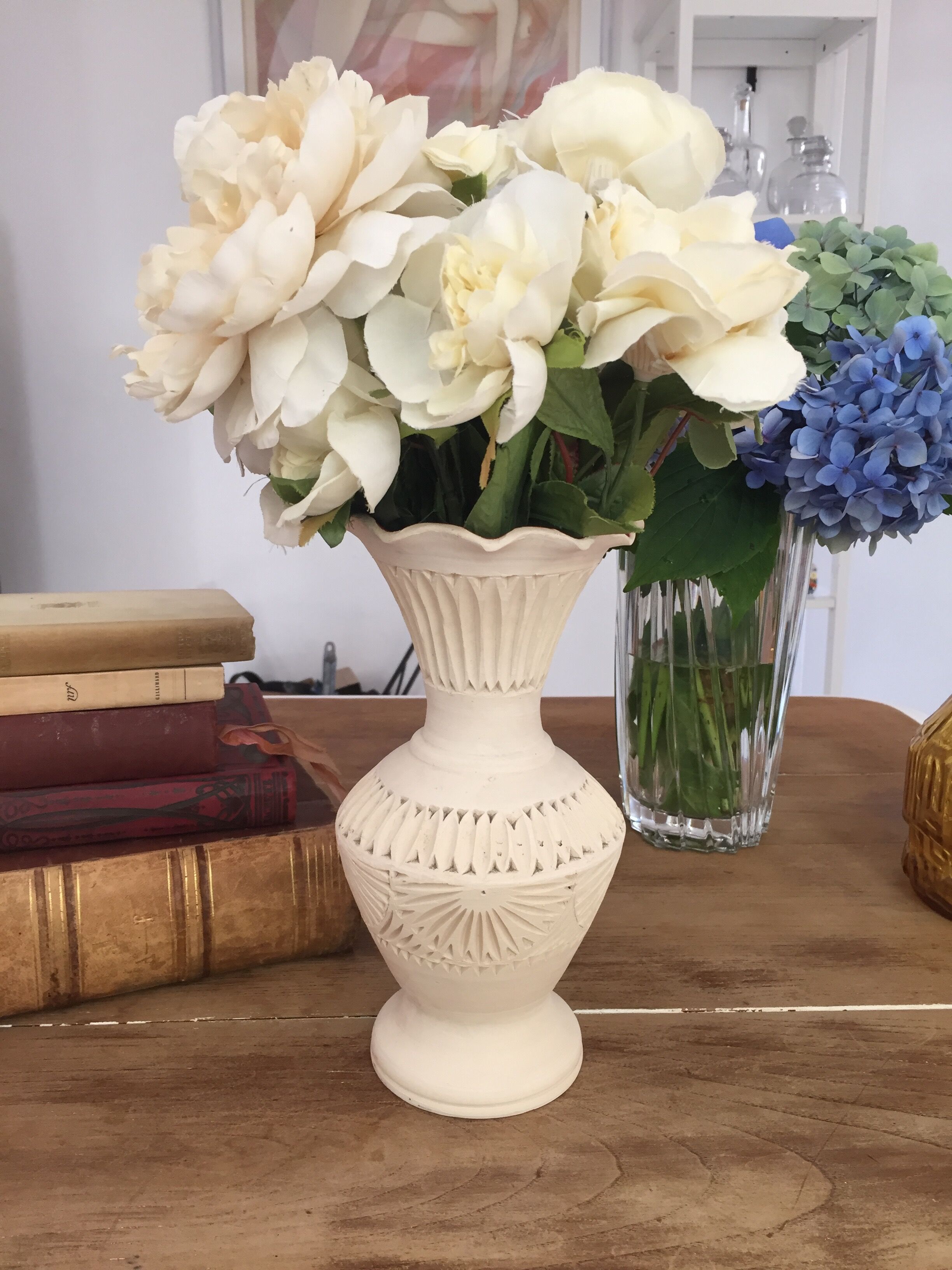 Vase en terre cuite vintage