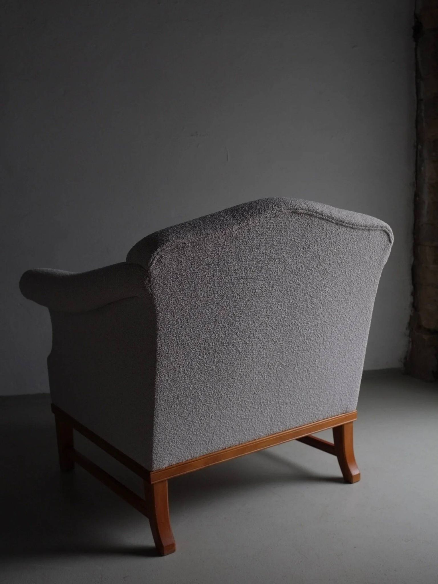 Fauteuil lounge gris bouclé | Suède | Années 1940