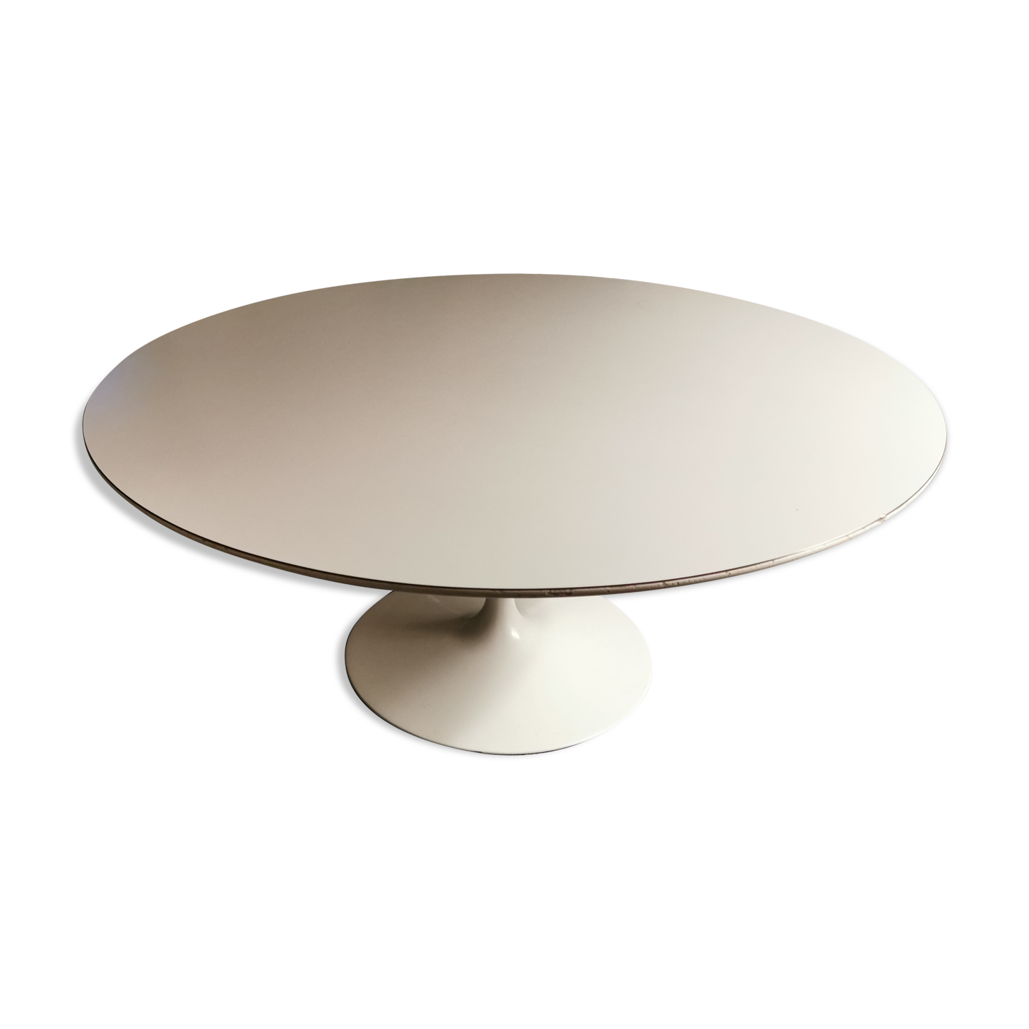 Tulip coffee table by Eero Saarinen for Knoll 1969