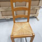 LOT Solid Oak Country Table and 6 Straw Seated Chairs