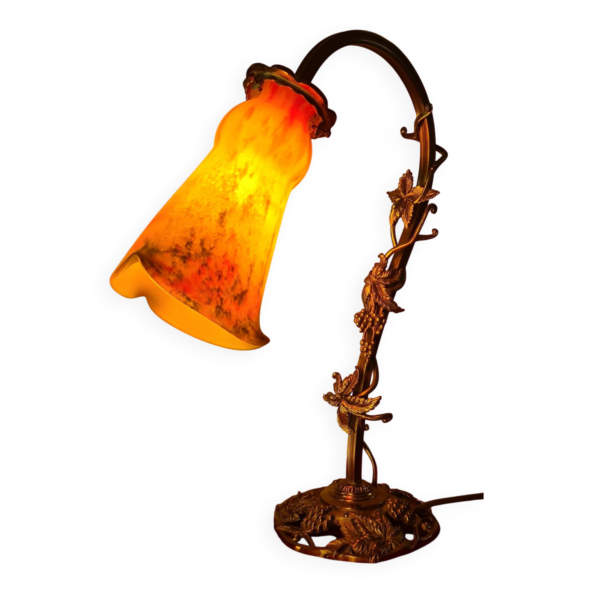 Art Nouveau desk lamp in bronze and gilded brass, 41 x 31 cm