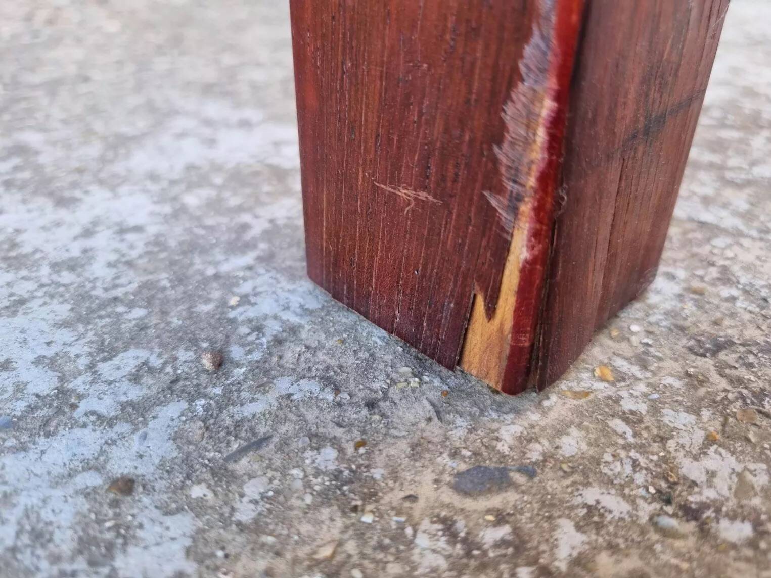 Scandinavian table in rosewood - 1960 design