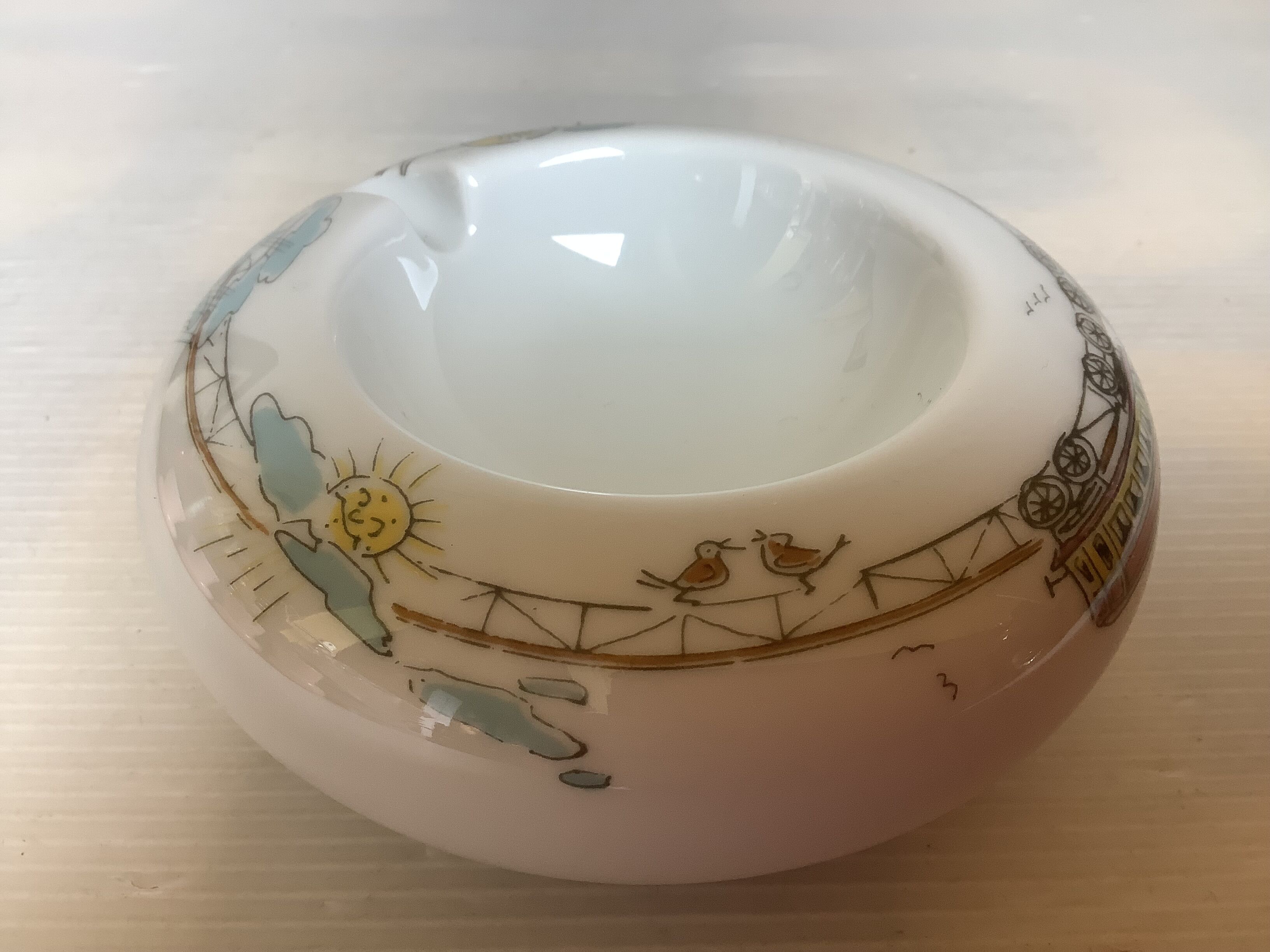 Bowl, ring holder, ashtray, sun, hot air balloon, Arzberg.