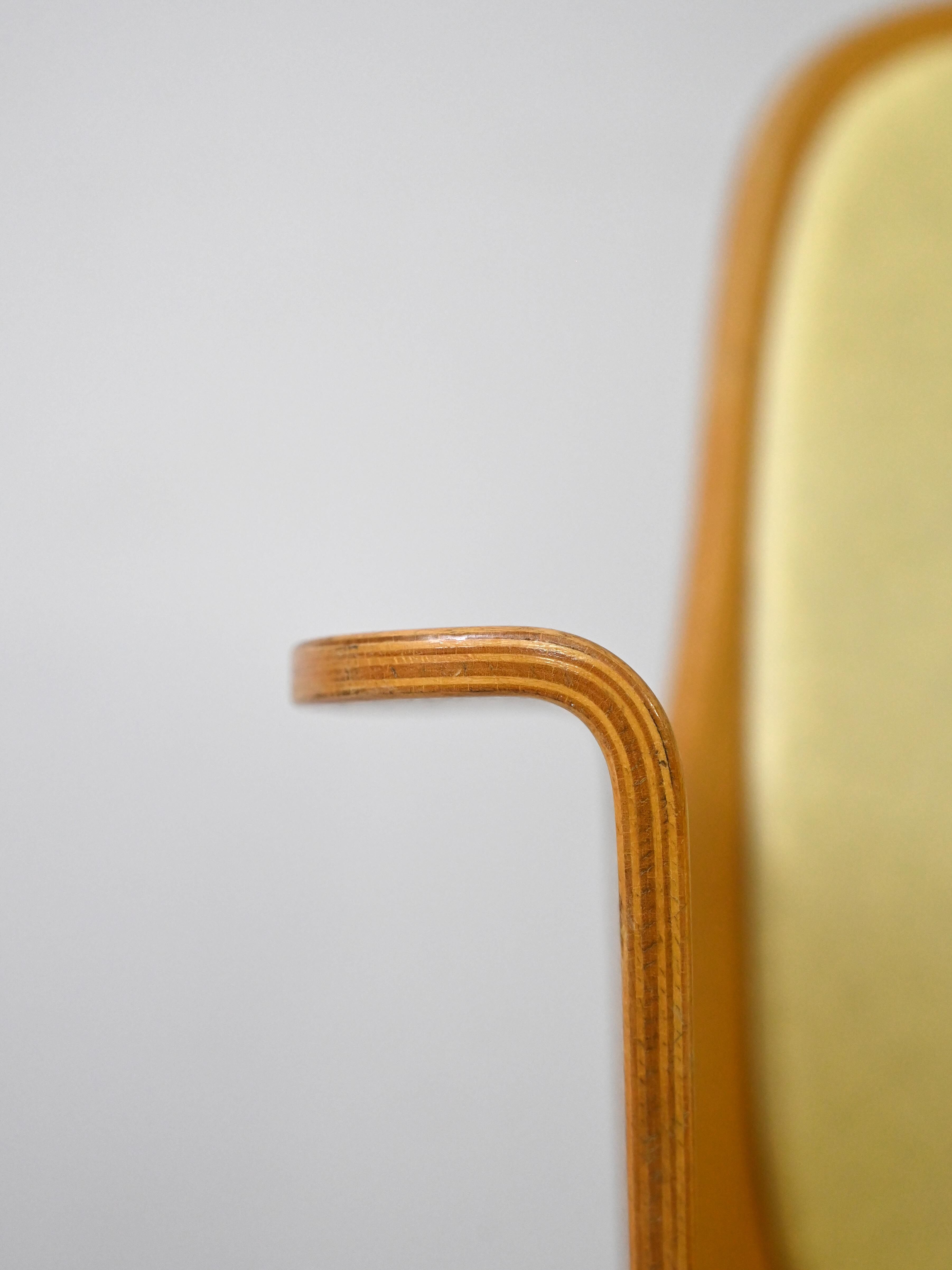 Fauteuil par Hans Olsen