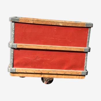 Old suroy loos tray 1960 wheeled box