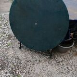 Garden round table