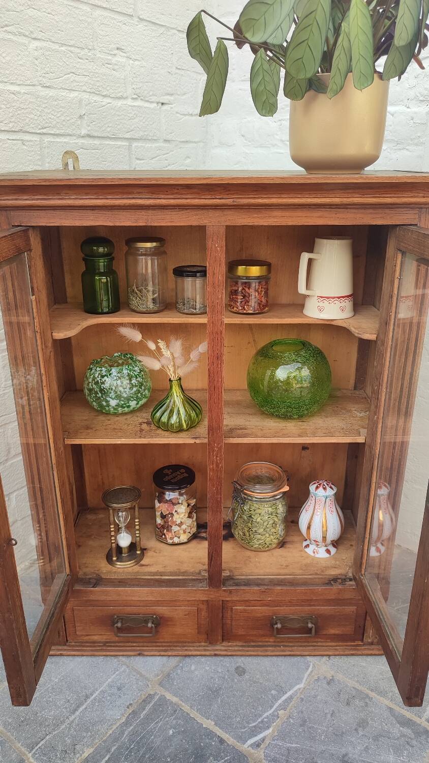 Petite armoire vitrée en chêne