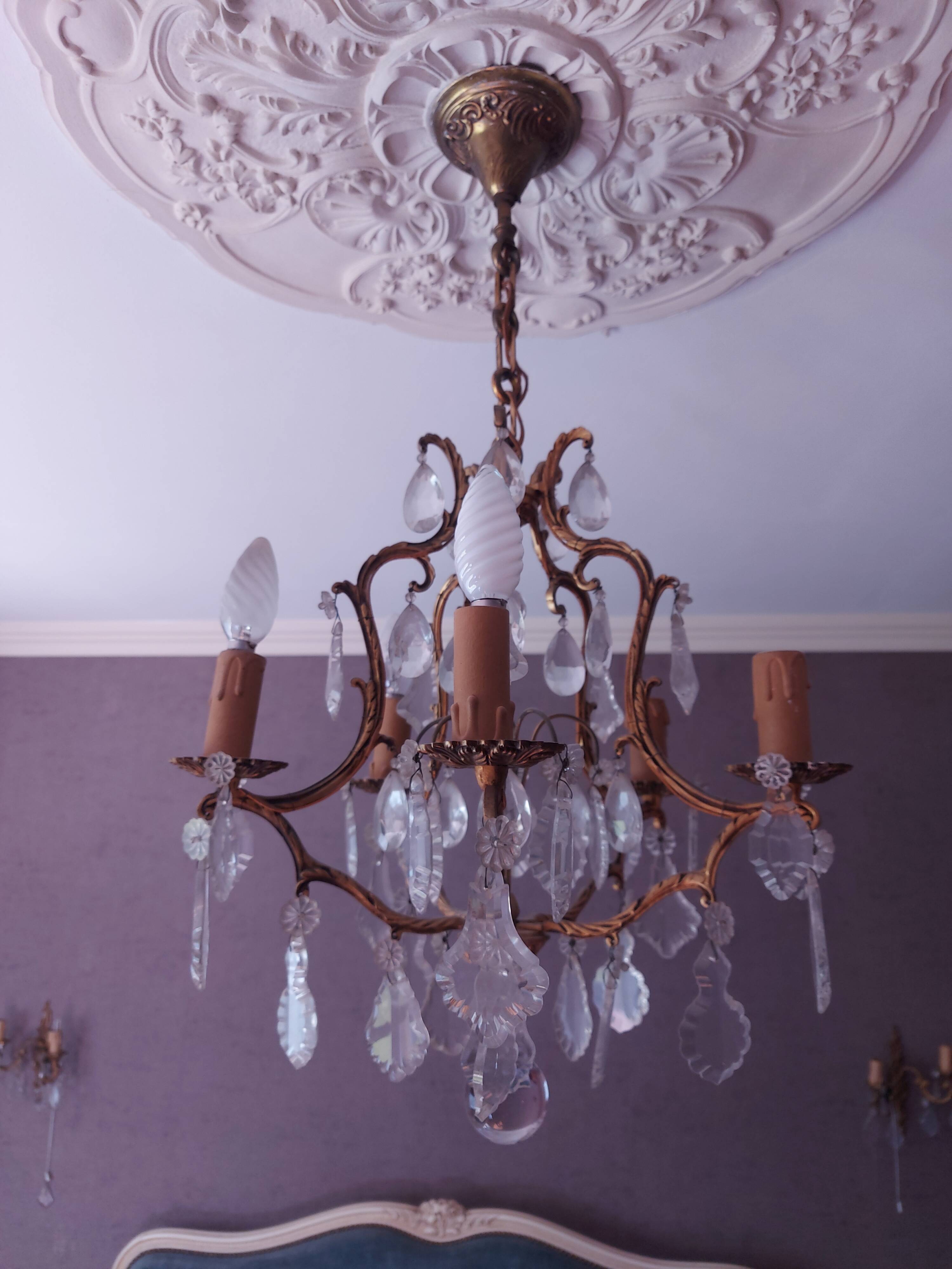 Chandelier cage with tassels