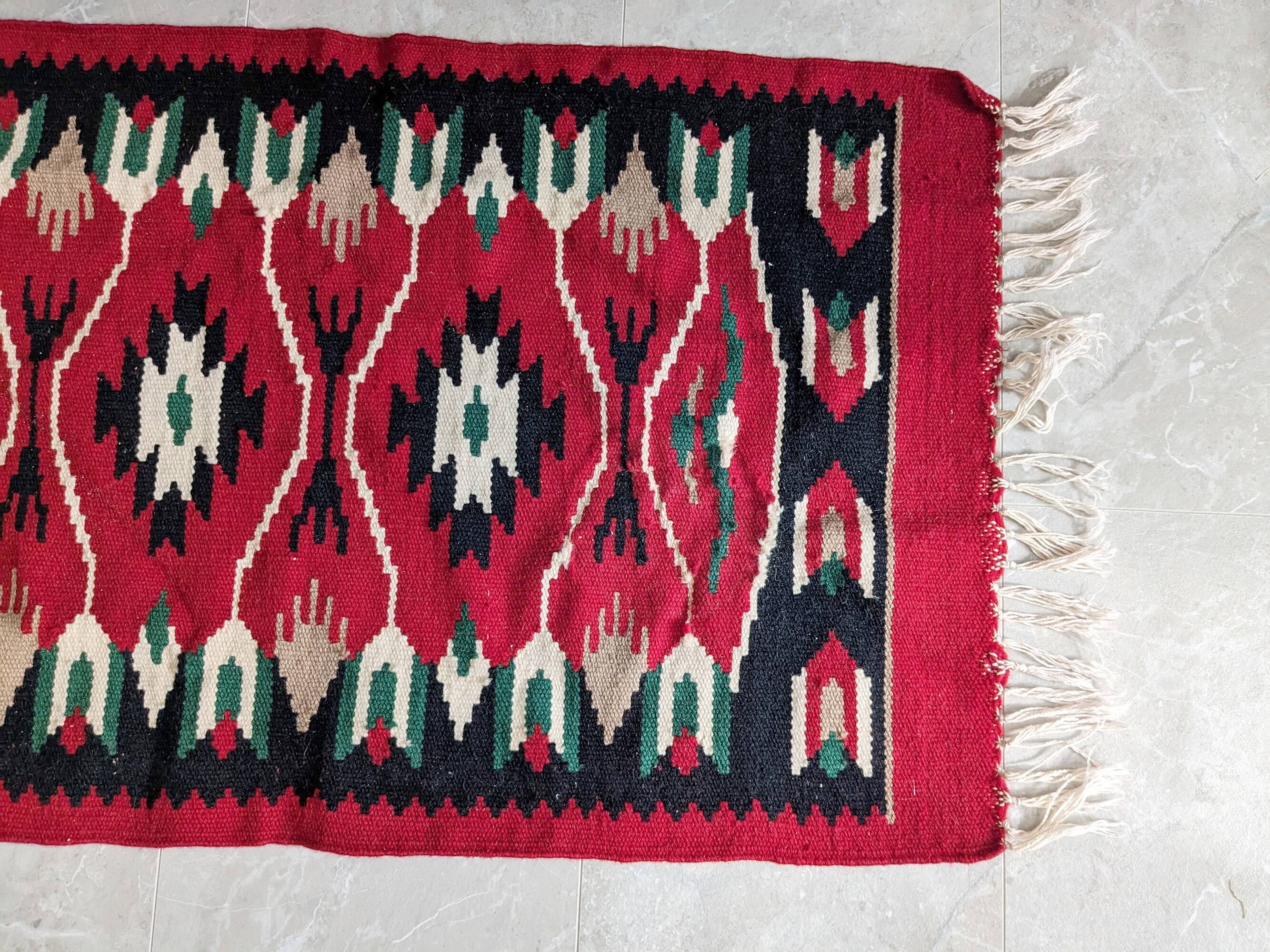 Vintage kelim rug