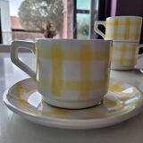 4 cups, 2 under cups yellow and white tea towel pattern