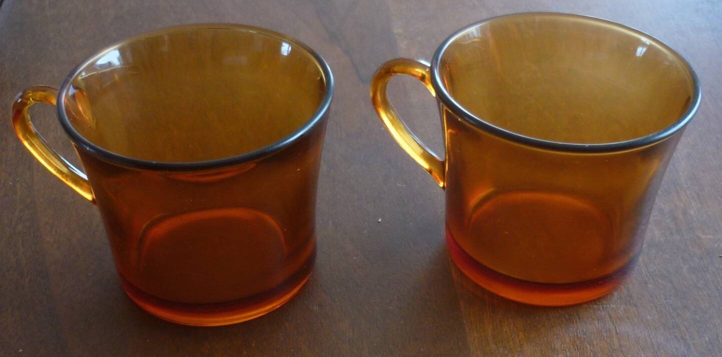 2 tasses Duralex ambrées vintage
