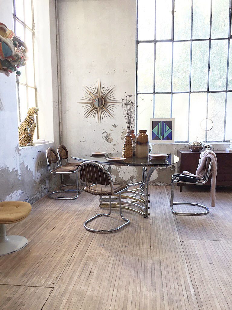 Italy 70s dining table