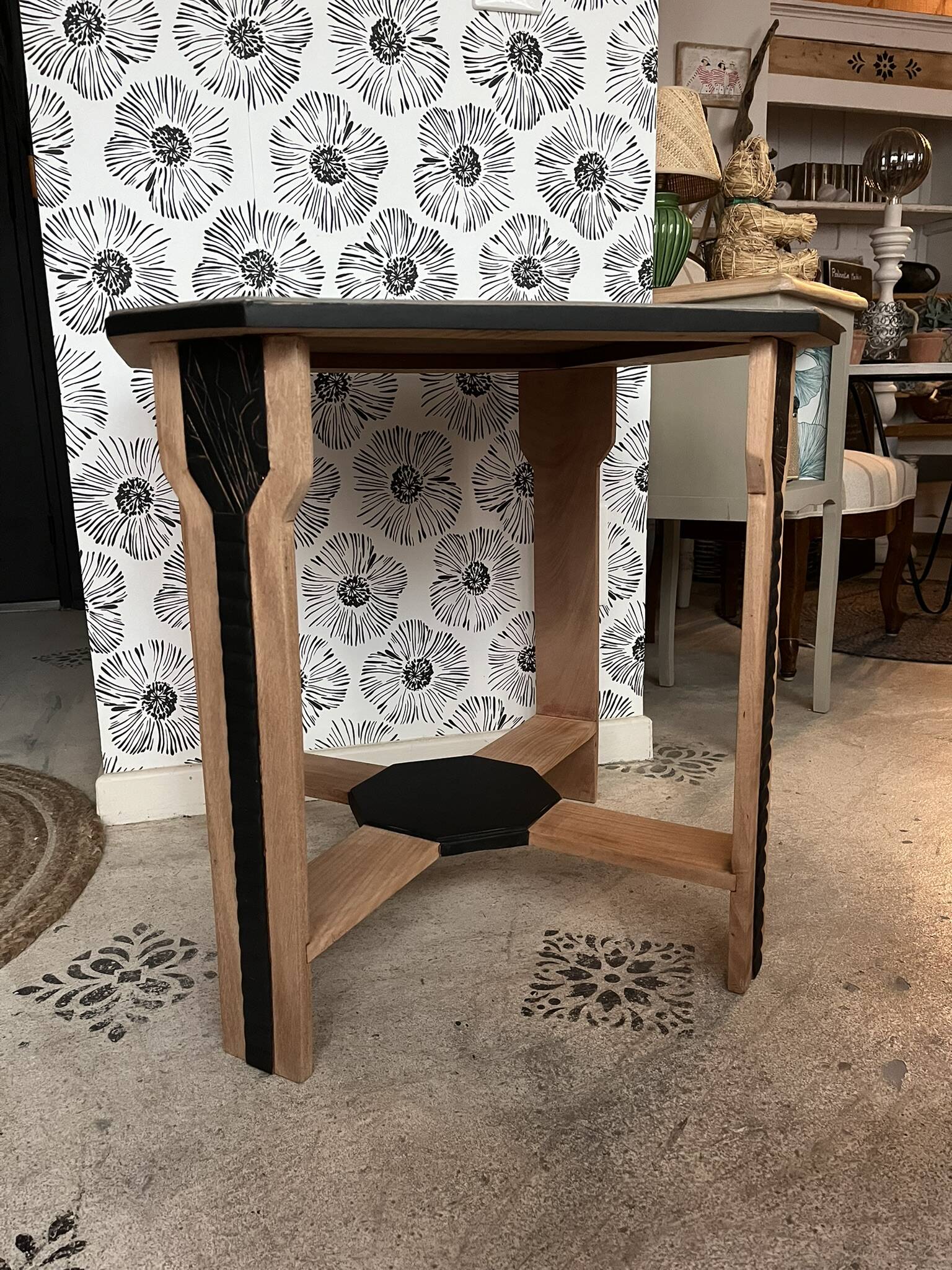 Esmée Art Deco side table, wood, black and grey