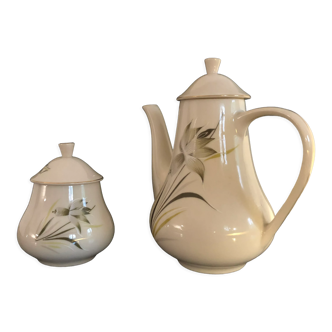 Teapot and sugar bowl