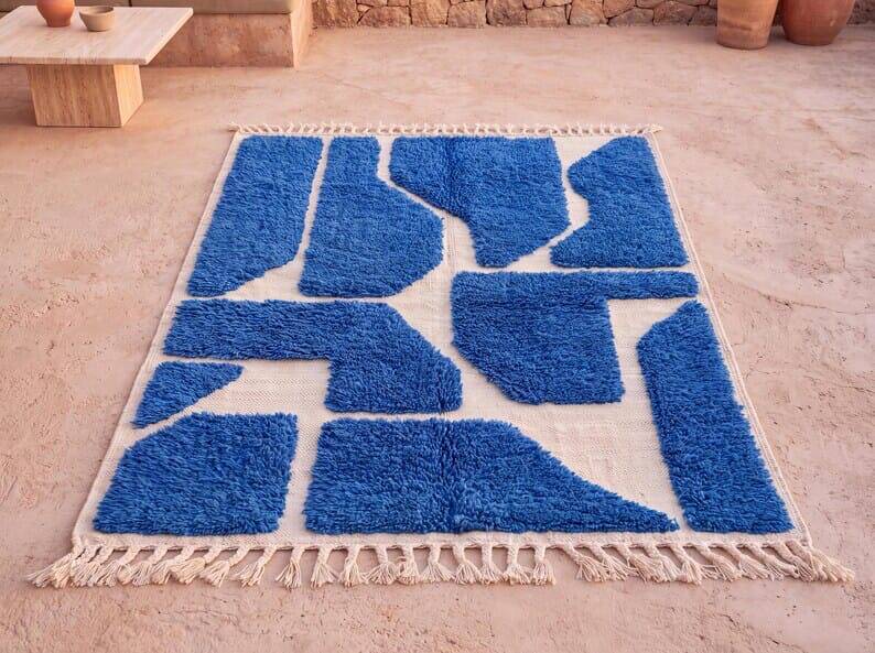 Authentic traditional white and blue Berber rug 2/3 m