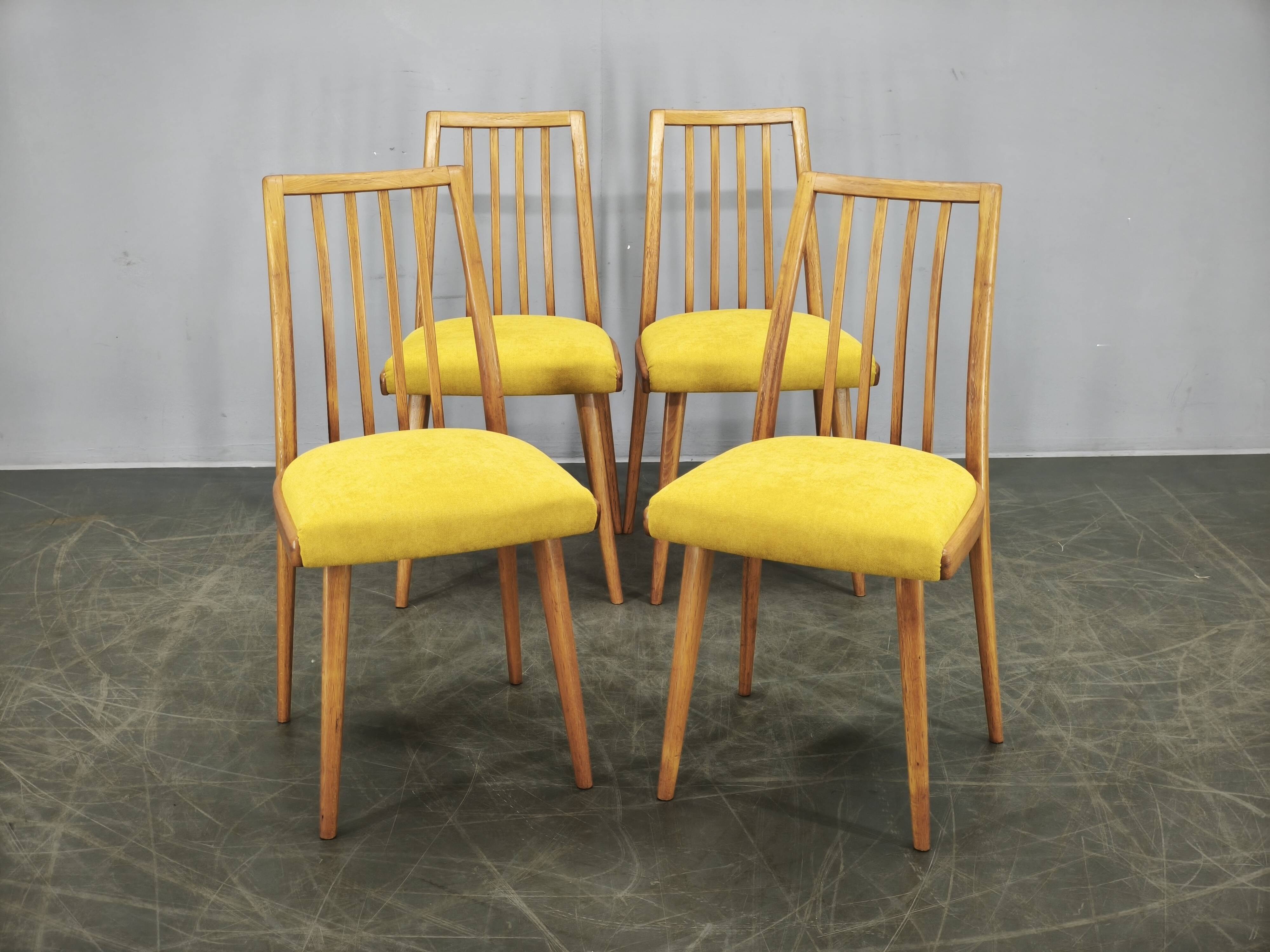 Set of 4 Mid-Century TON Beech Dining Chairs, Czechoslovakia, 1970s