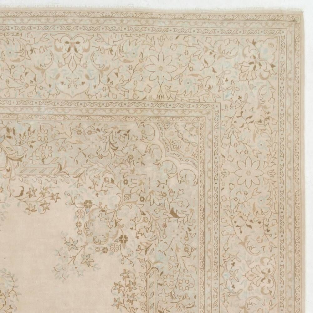 One-of-a-kind Vintage Wool Area Rug. Handmade Turkish Large Carpet for Farmhouse & Country Style Decoration