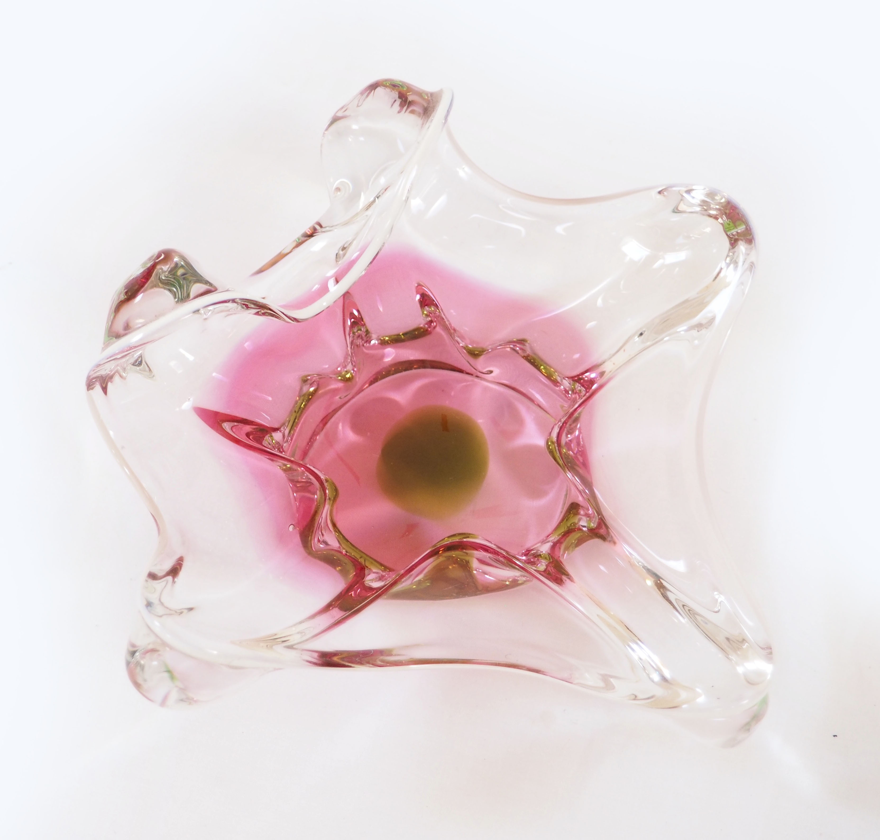 Crystal pocket tray