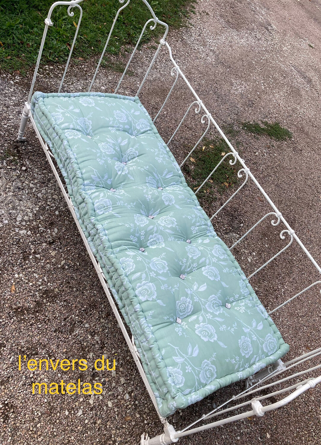 19th century wrought iron baby bed convertible into a bench + wool mattress