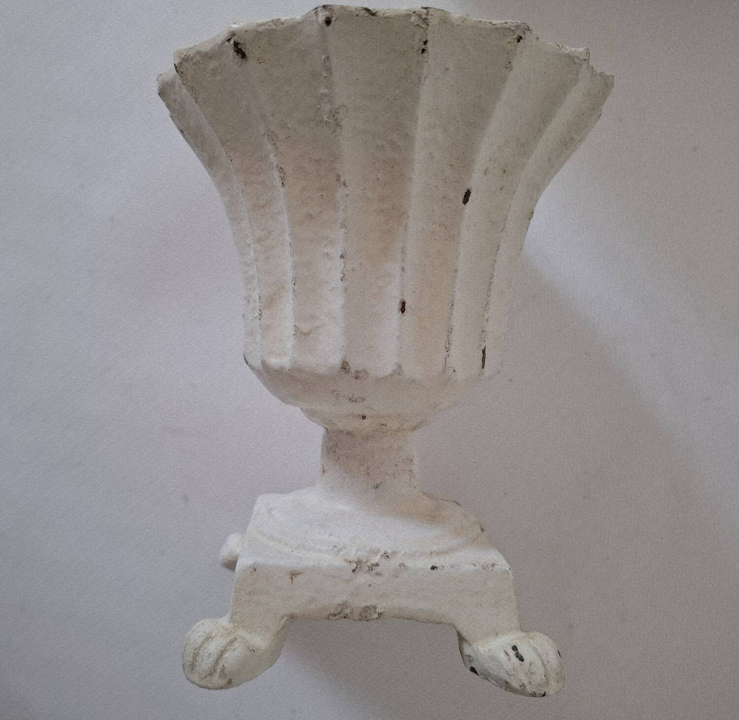 Duo de petits vases medicis en fonte anciens