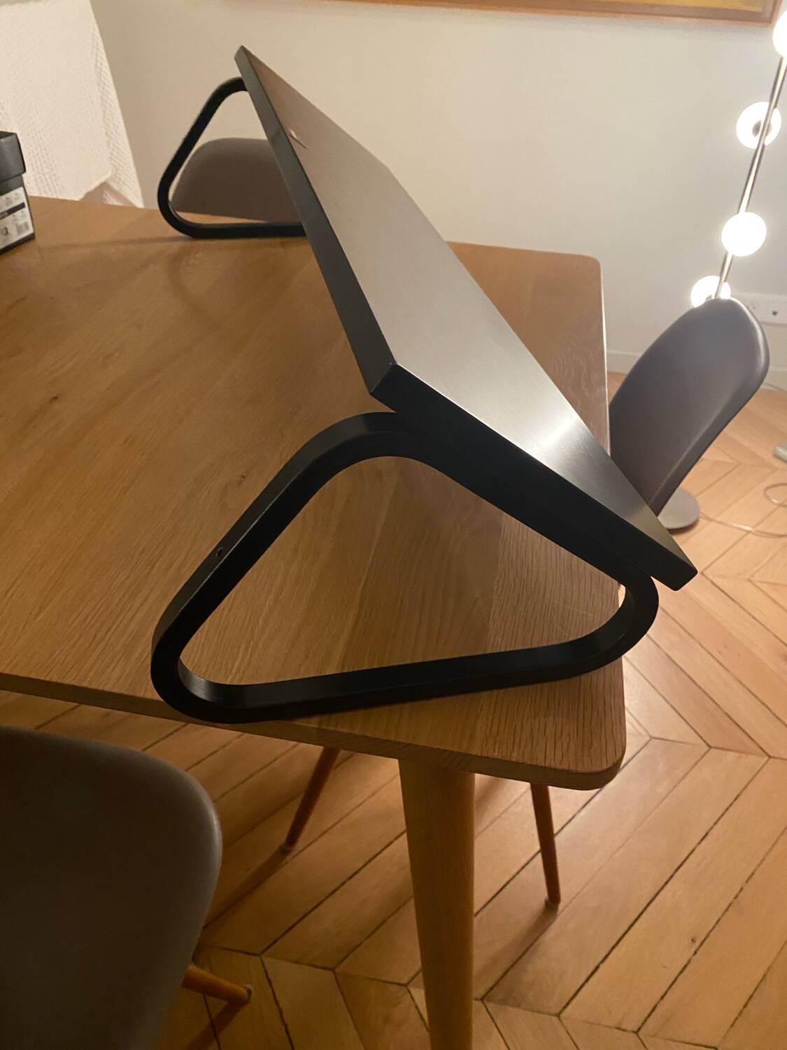 2 Artek 112 B Alvaar Alto design black shelves