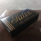 Napoleon III box, Satin cigarette paper