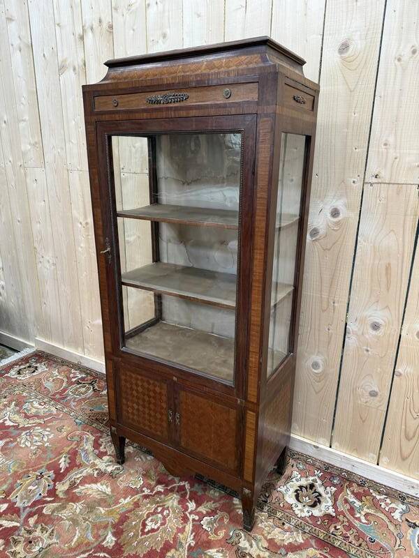 Vitreine de style Transition en marqueterie