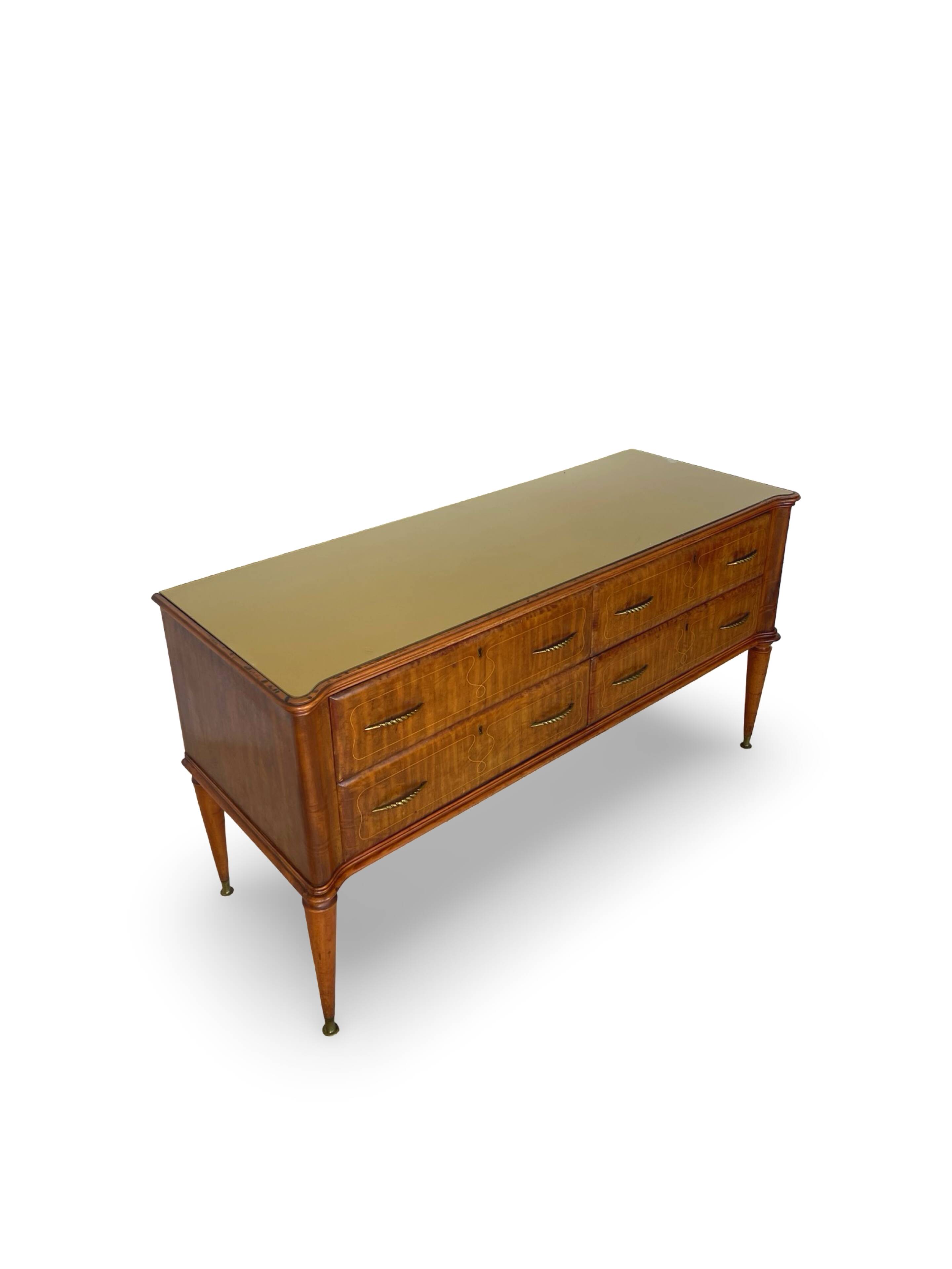 Une commode italienne vintage de style moderne du milieu du siècle