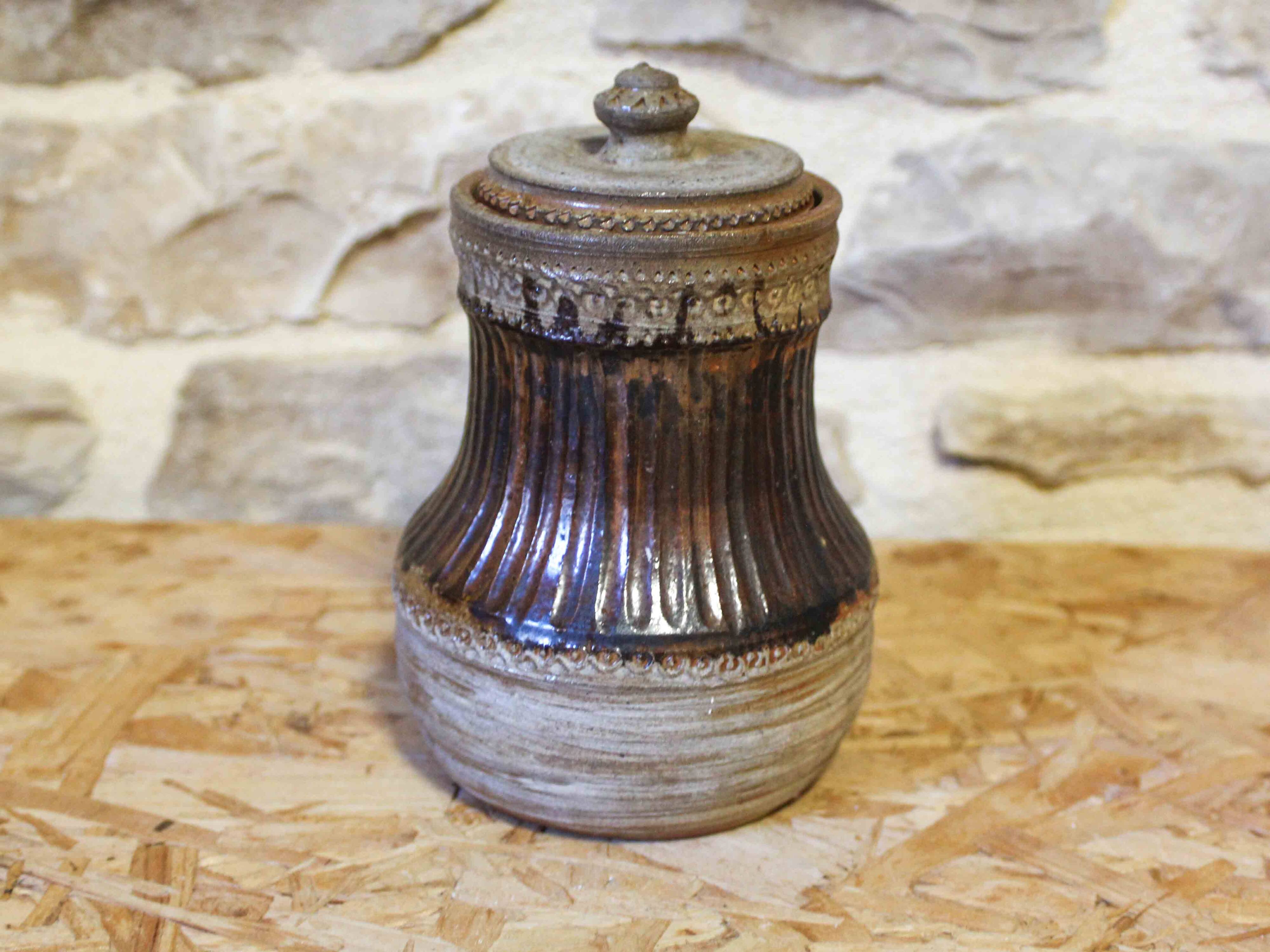 Traditional covered pot in stoneware