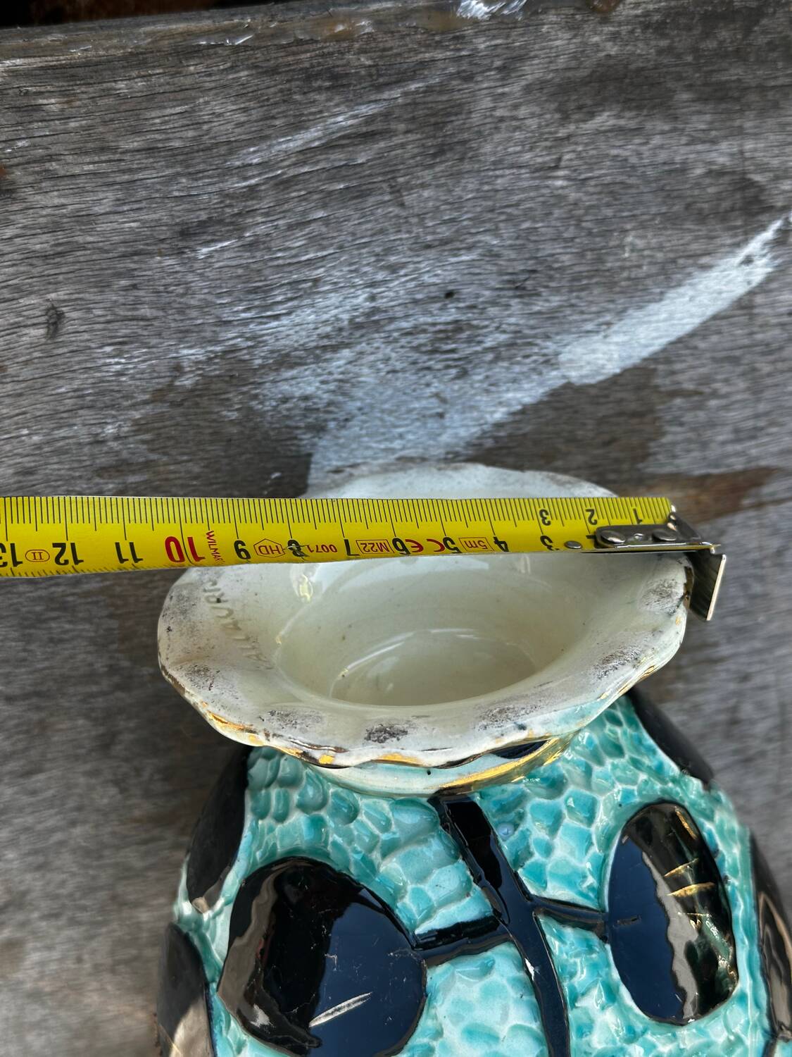 Trio of Vallauris vases in turquoise and black, highlighted with gold, 22 cm high