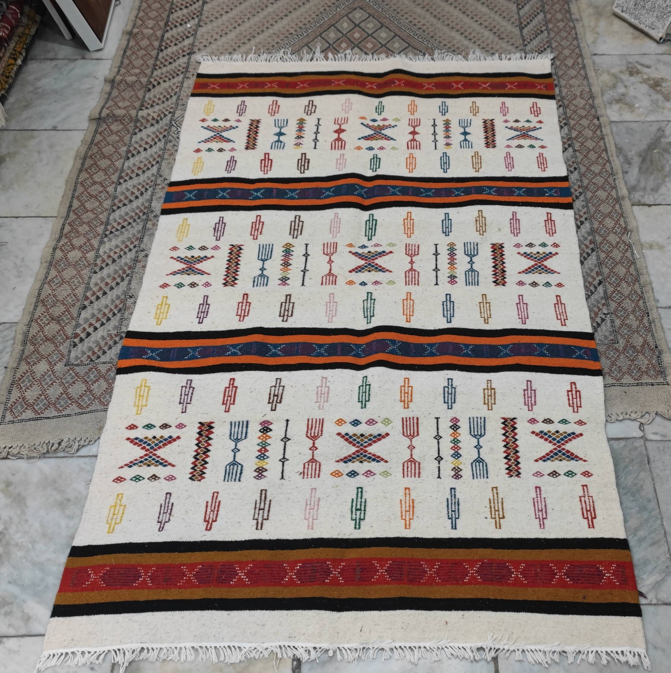 Handmade Berber rug in natural wool