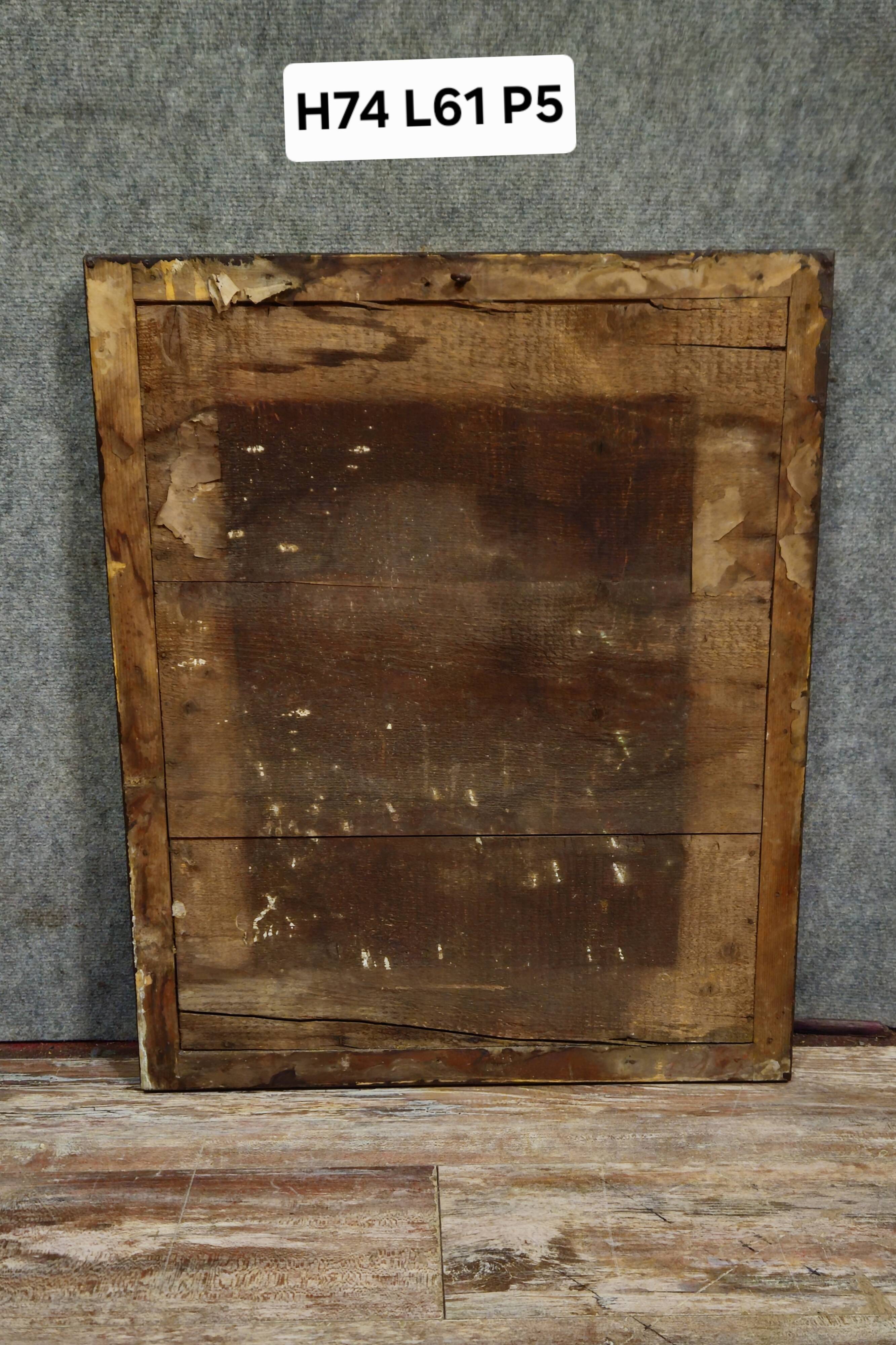 Antique carved and gilded wooden mirror – classic style