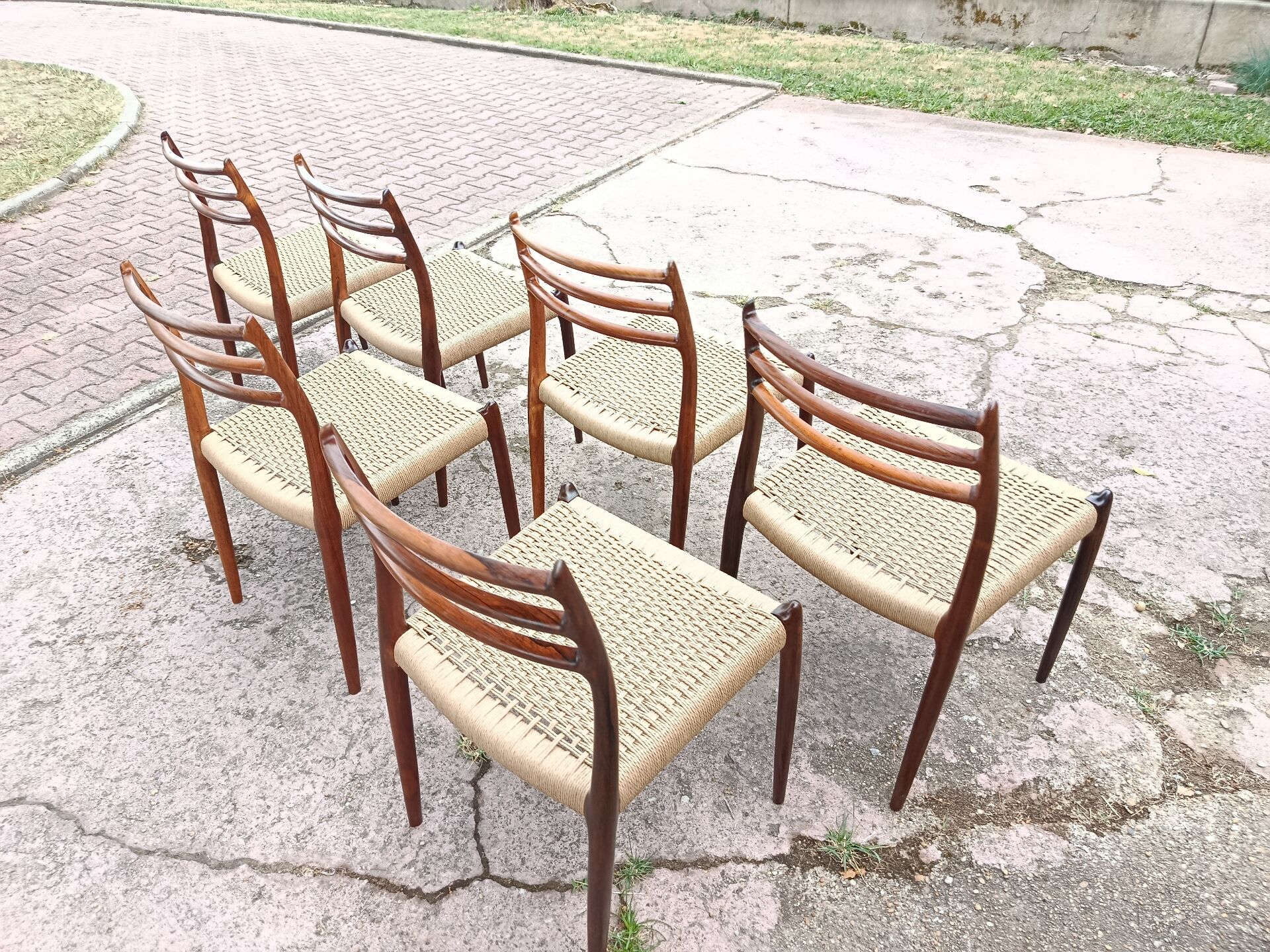6 rosewood chairs no. 78 Niels Otto Moller