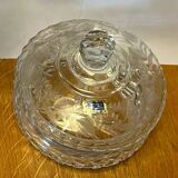 Chiseled crystal candy box