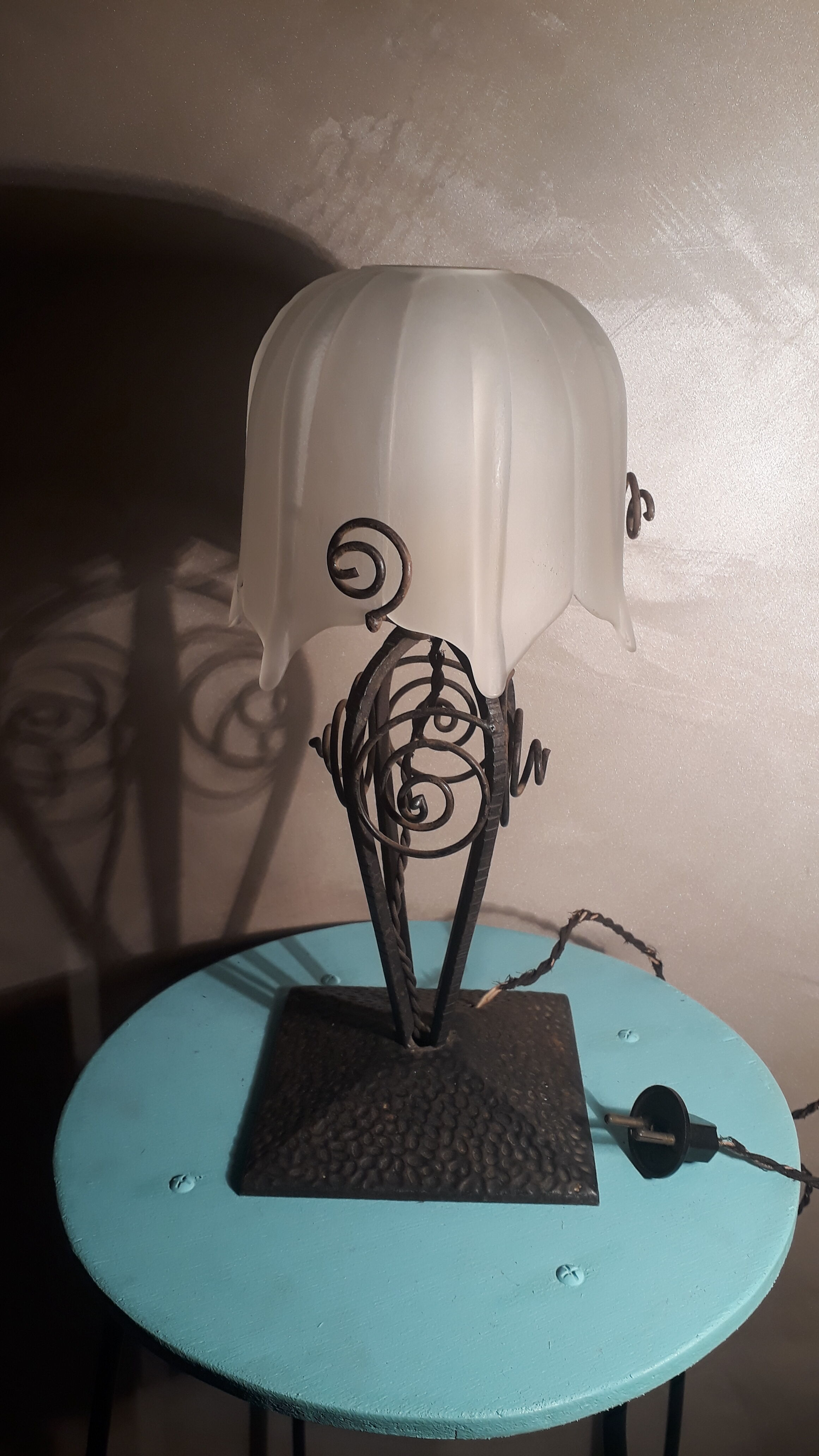 Art nouveau lamp / art deco wrought iron glass paste Degué ERA daum,muller