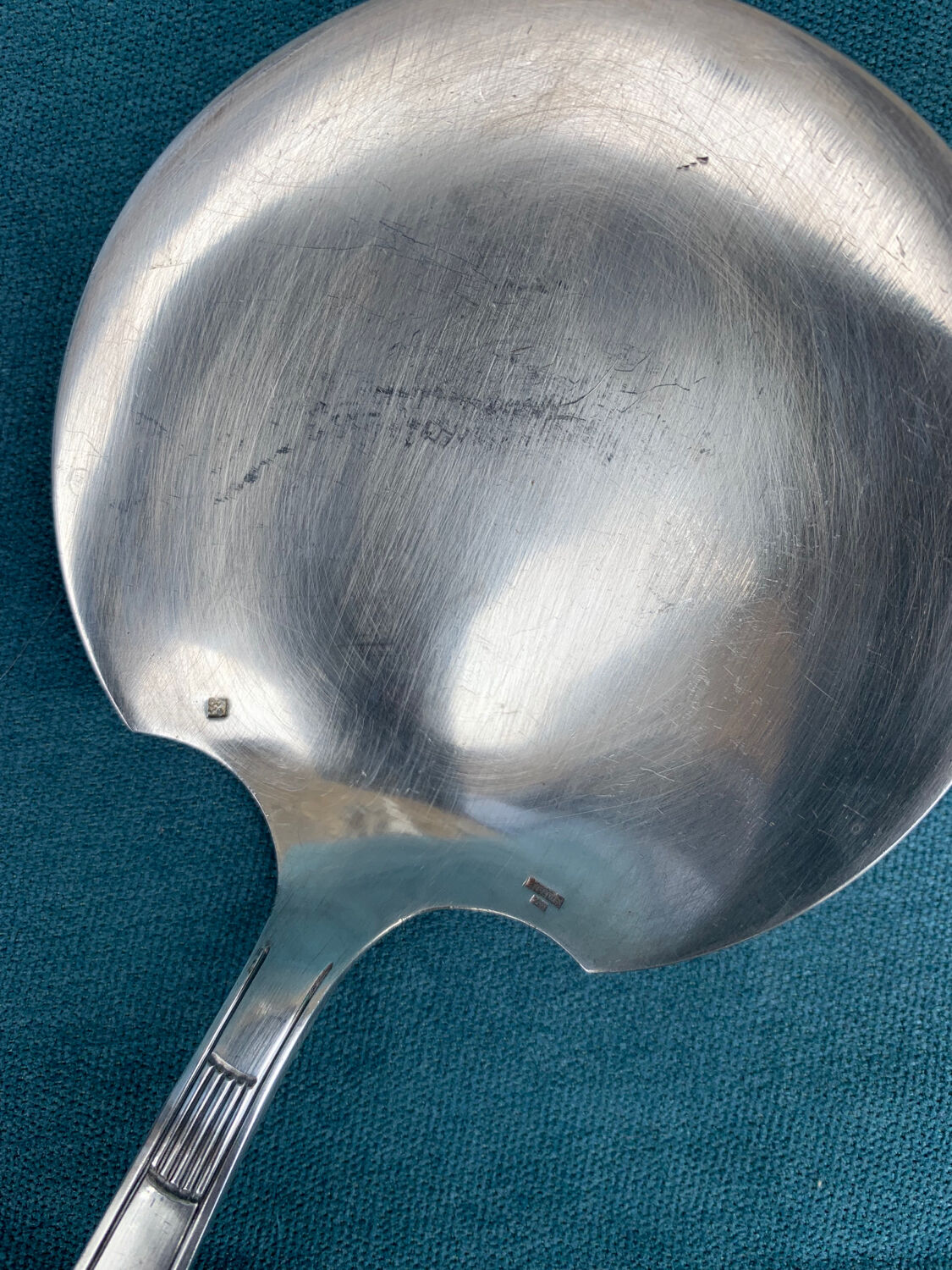 Cream ladle in silver metal perfect condition punch