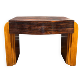 Solid wood side table – Vintage charm and timeless elegance