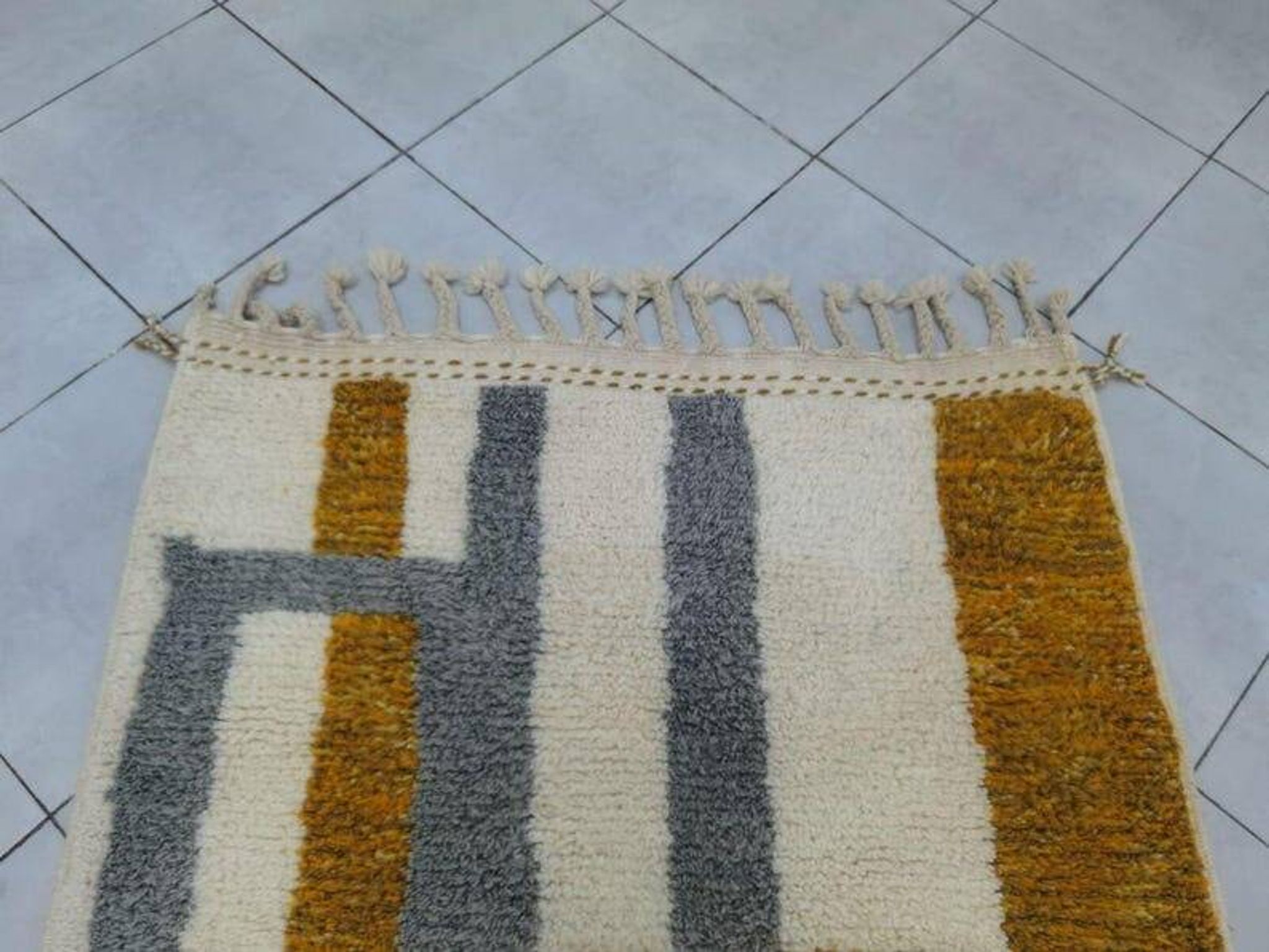 Tapis beni mrirt traditionnel tissé main