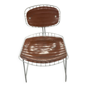 Chaise Beaubourg par Michel Cadestin et Georges Laurent pour la bibliothèque du centre Pompidou