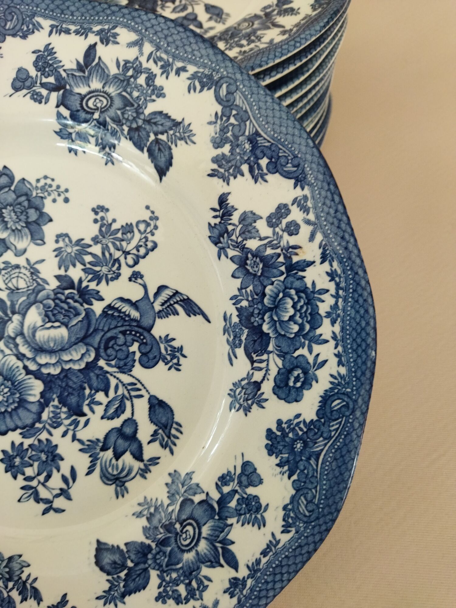 Assiette Side Plate Willow Wedgwood Etruria En Porcelaine - 25 Cm, Occasion En Bon état
