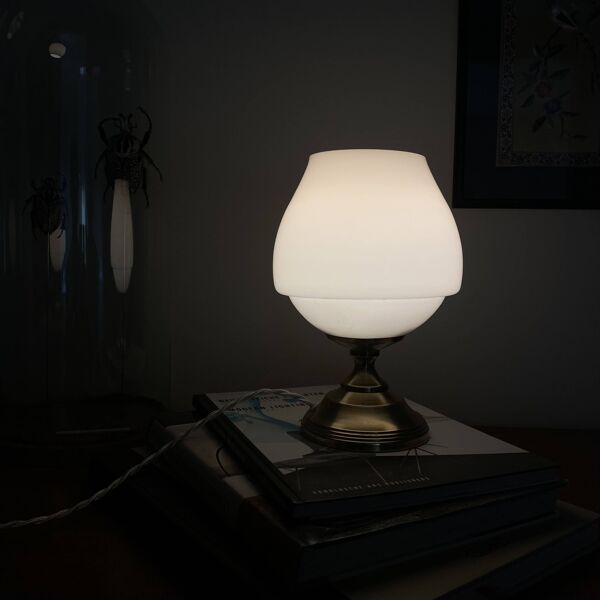 Lampe de table globe en verre opaline ancienne blanche et pied en laiton