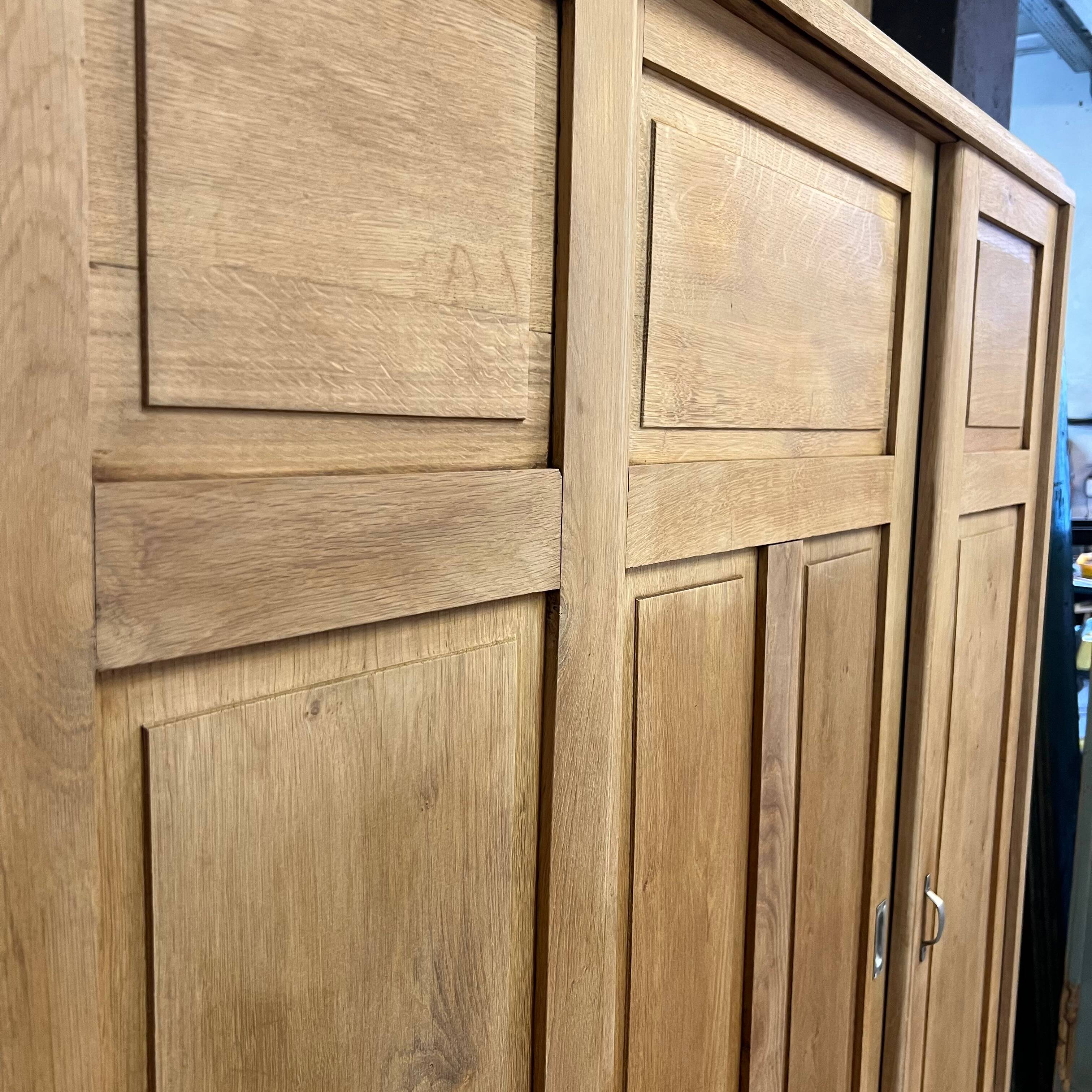 Vintage three-panel sliding wardrobe