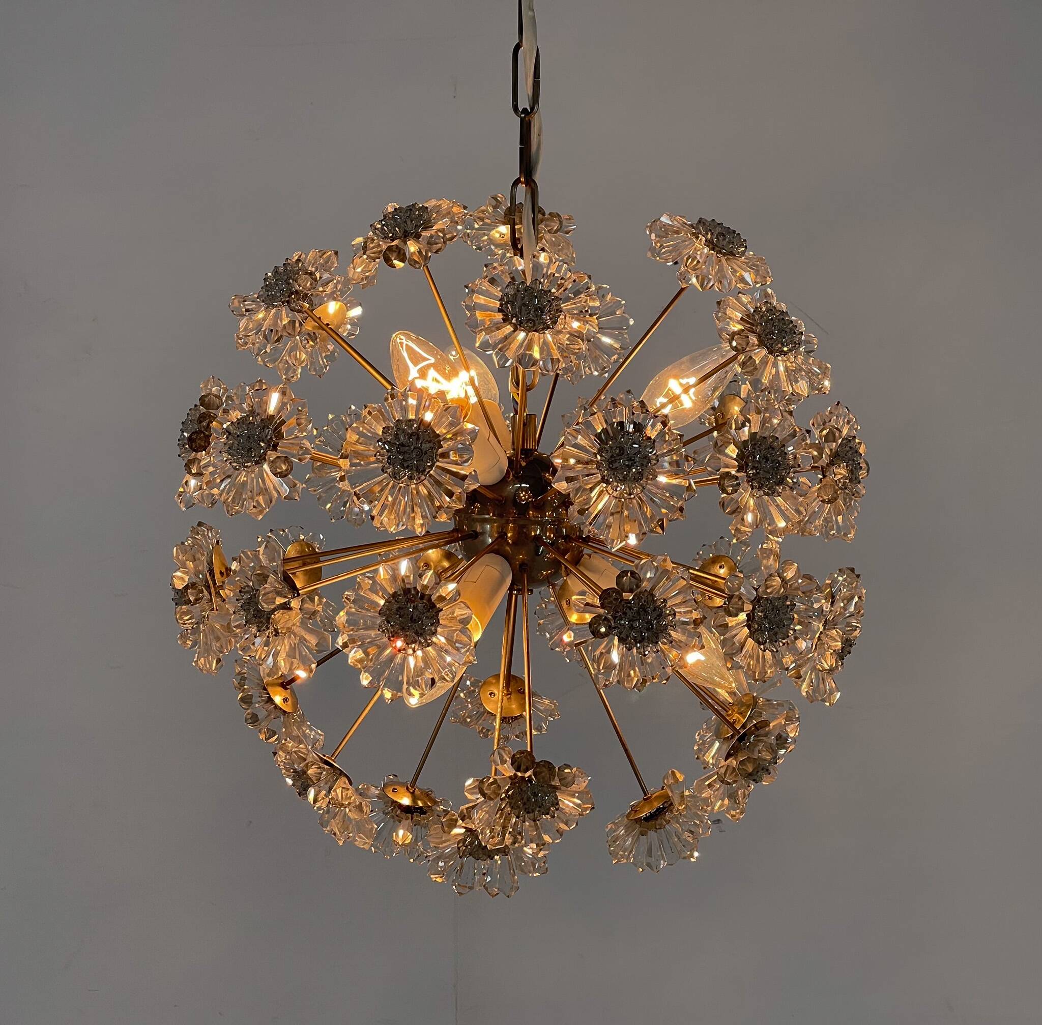Design Space age Dandelion / Sputnik Chandelier by Preciosa, 1970s