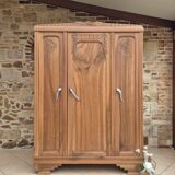 Armoire parisienne