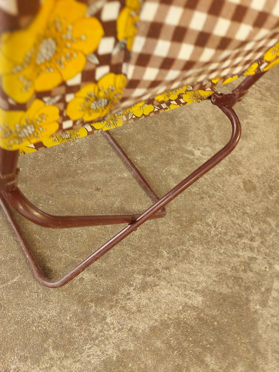 2 vintage folding camping chairs