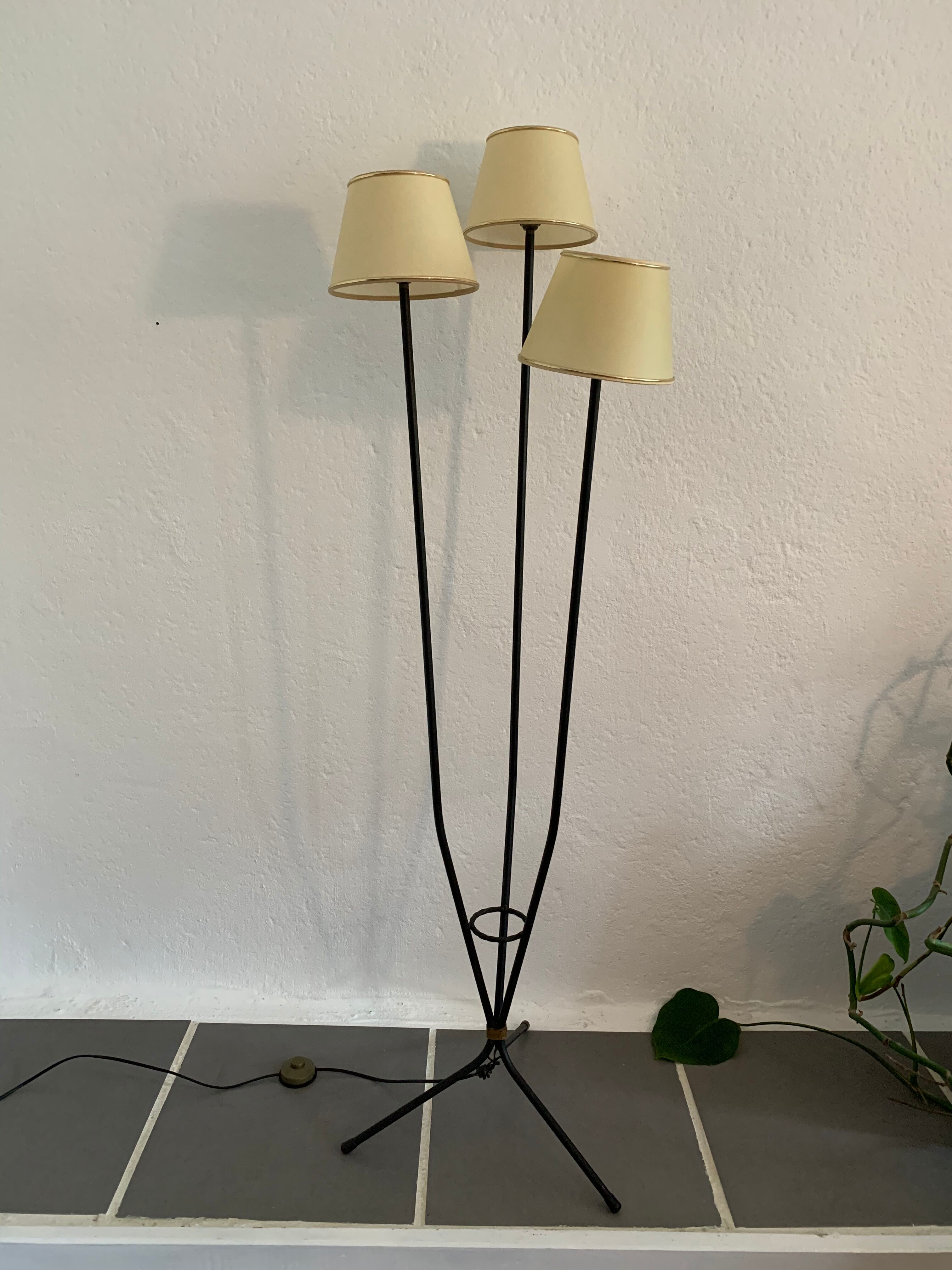 Tripod lamp 3 vintage arms 50s
