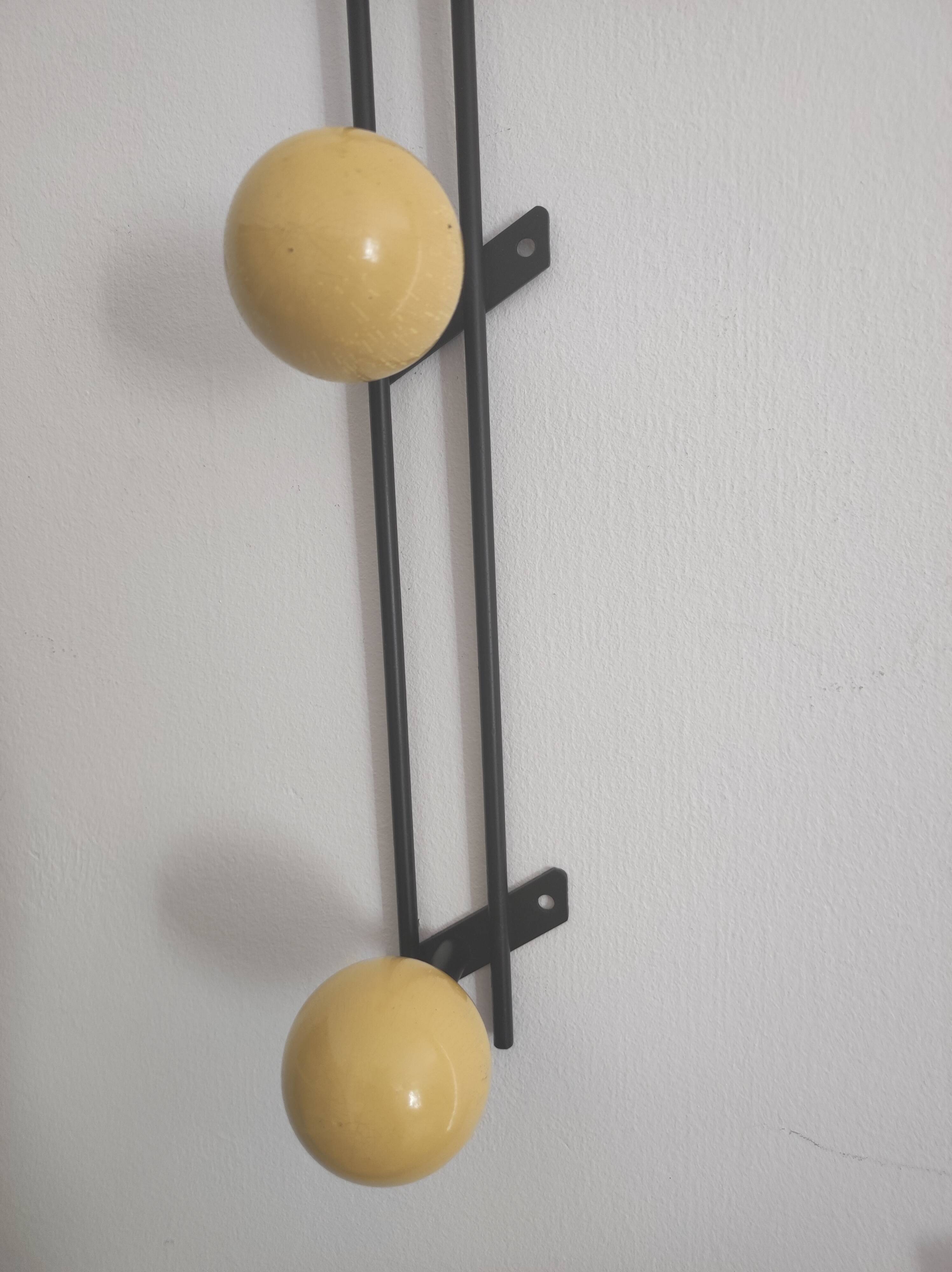 Vintage ball hook