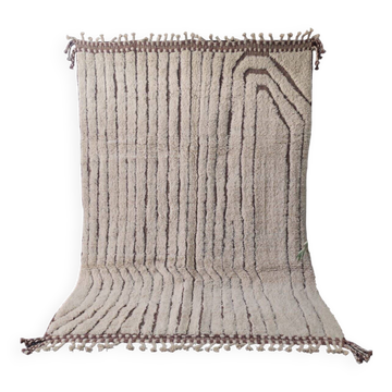 Beni Ouarain Rug, Ecru, Striped and Curved Pattern, Handmade, 207x290 cm