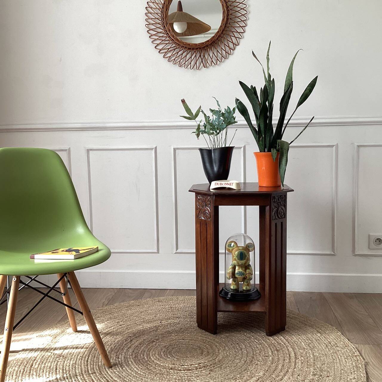 Art deco pedestal table