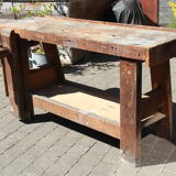 Industrial establishment with old vice 170 cm